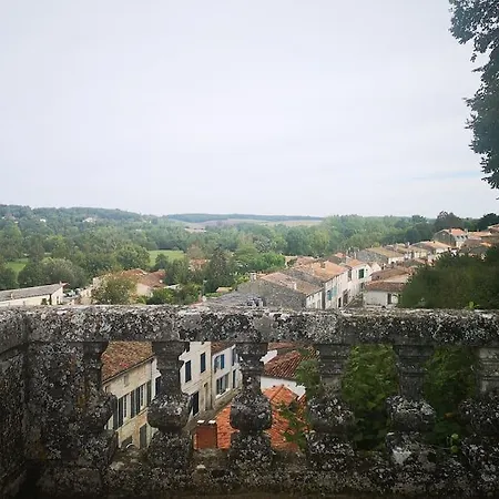 Cosy & Calme, Centre-ville Apartamento Saint-Jean-dʼAngély