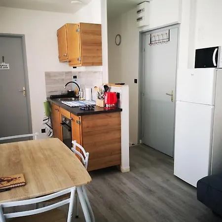 Apartamento Cosy & Calme, Centre-ville Saint-Jean-dʼAngély